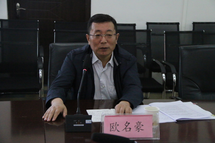 4座谈会.JPG 4座谈会.JPG